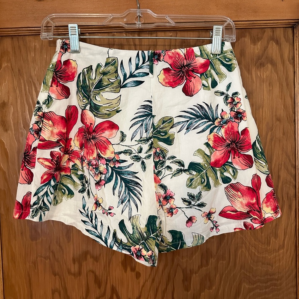 Lush Floral Print Cotton Shorts